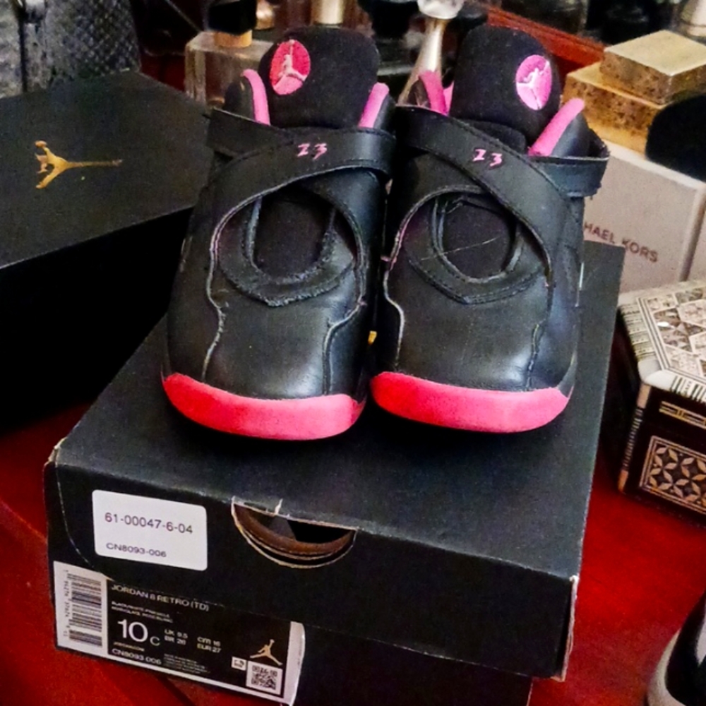 Jordan 8 Retro